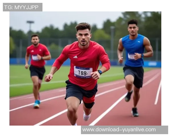 科学化足球训练结构提升运动员综合素质与比赛能力的有效策略 科学化足球训练结构提升运动员综合素质与比赛能力的有效策略